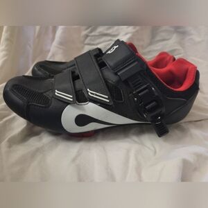 Peloton Cycling Shoes Size 40 -Unisex Black /Red Cleat Men 7 Women 9